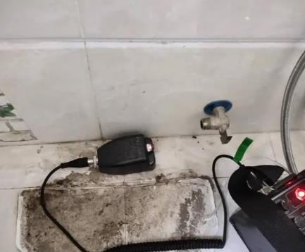 四平屋顶漏水维修公司分享下卫生间漏水的危害及解决方法